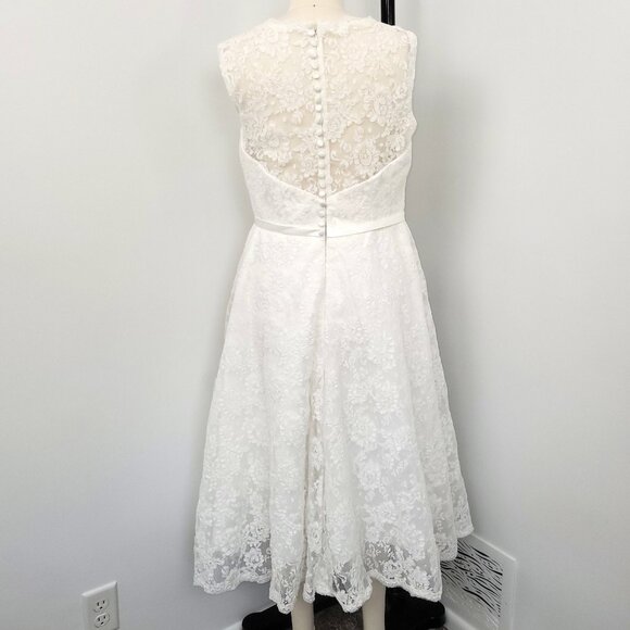 Mingda’s Dress White Lace Fit & Flare Sleeveless Fit & Flare Midi Dress Size 6/8 - Picture 3 of 14